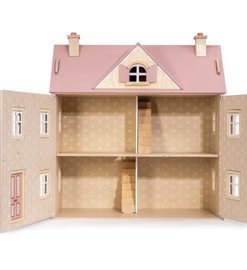 Alternative view of Alouette House